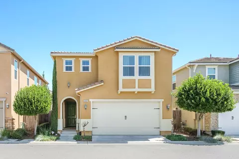 3482 Elevations Way, Clovis, CA 93619 photo 1