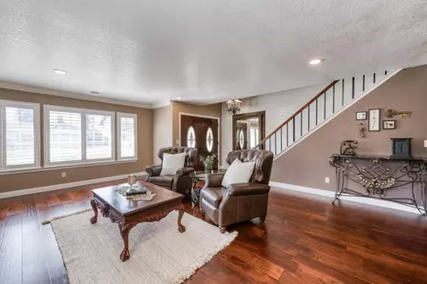 2051 Los Altos Ave, Clovis, CA 93611 photo 5