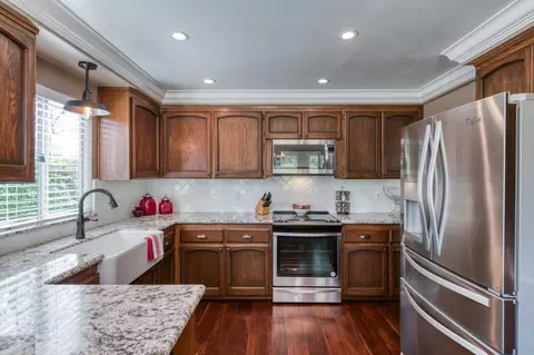 2051 Los Altos Ave, Clovis, CA 93611 photo 12