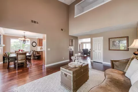 2051 Los Altos Ave, Clovis, CA 93611 photo 8