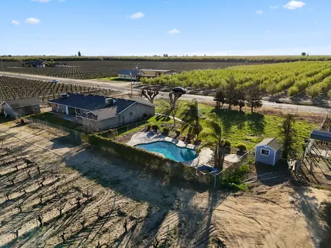 2938 N Trinity Ave, Kerman, CA 93630 photo 5