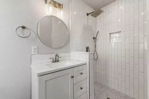 873 W Euclid Ave, Clovis, CA 93612 photo 23