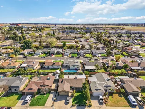 873 W Euclid Ave, Clovis, CA 93612 photo 41