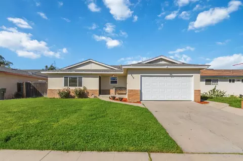 873 W Euclid Ave, Clovis, CA 93612 photo 1