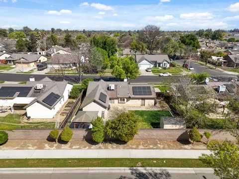 809 Wildwood Dr, Lemoore, CA 93245 photo 31