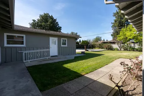 157 N Park Dr, Madera, CA 93637 photo 40
