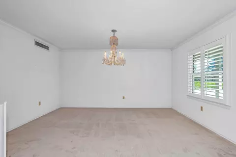 157 N Park Dr, Madera, CA 93637 photo 8