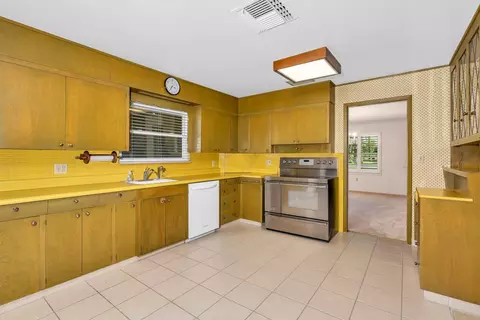157 N Park Dr, Madera, CA 93637 photo 33