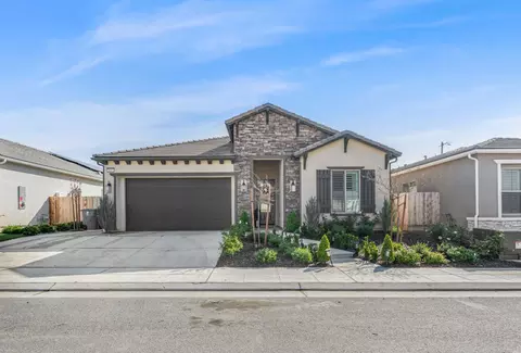 1617 N Megan Ave, Clovis, CA 93619 photo 1