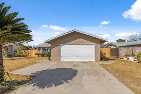 2916 Miami Ave, Clovis, CA 93611 photo 2