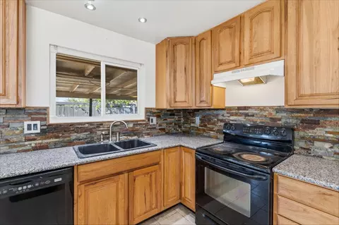 2916 Miami Ave, Clovis, CA 93611 photo 16