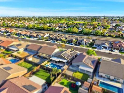 756 Strada St, Lemoore, CA 93245 photo 43