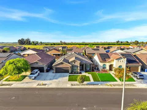 756 Strada St, Lemoore, CA 93245 photo 49