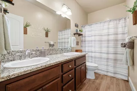 756 Strada St, Lemoore, CA 93245 photo 26