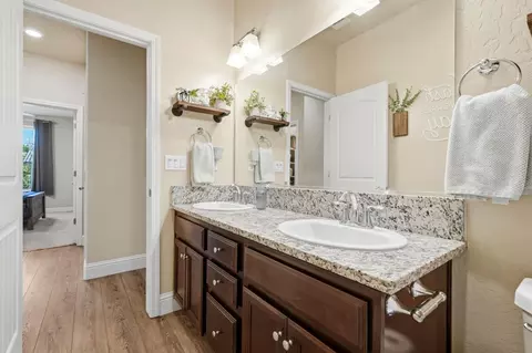 756 Strada St, Lemoore, CA 93245 photo 27
