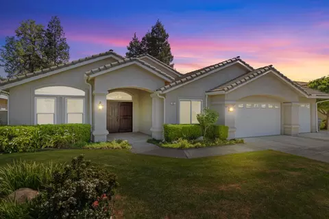 43 East Loop, Madera, CA 93637 photo 2