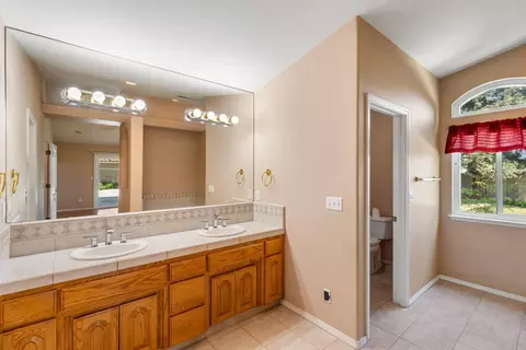 43 East Loop, Madera, CA 93637 photo 33