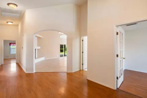 43 East Loop, Madera, CA 93637 photo 10