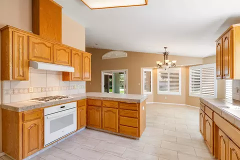 43 East Loop, Madera, CA 93637 photo 18