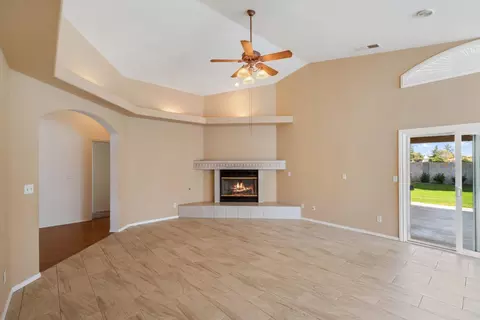 43 East Loop, Madera, CA 93637 photo 12