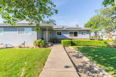 1074 E Sample Ave, Fresno, CA 93710 photo 2