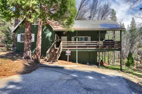 2701 Spelt Rd, Wawona, CA 95389
