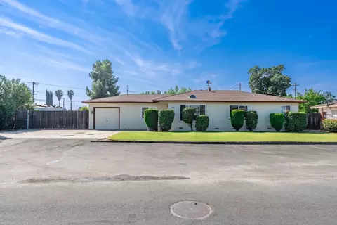 5582 E Swift Ave, Fresno, CA 93727