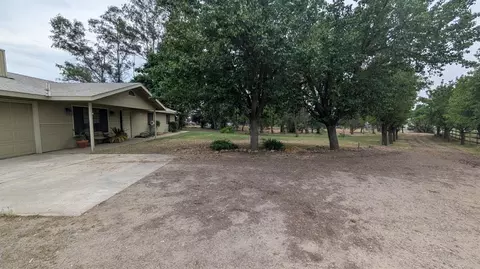 16627 Ida Rd, Madera, CA 93636 photo 4