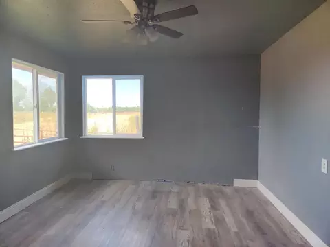 Living - 22136 Fairfax Ave, Lemoore, CA 93245 photo 5 of 5