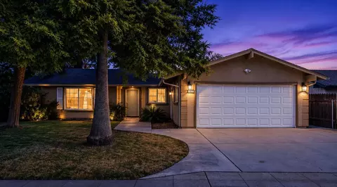 1607 Ashlan Ave, Clovis, CA 93611 photo 1