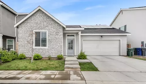 4457 Joaquin Ave, Clovis, CA 93619