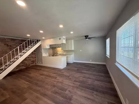 4917 N Holt Ave #103, Fresno, CA 93705