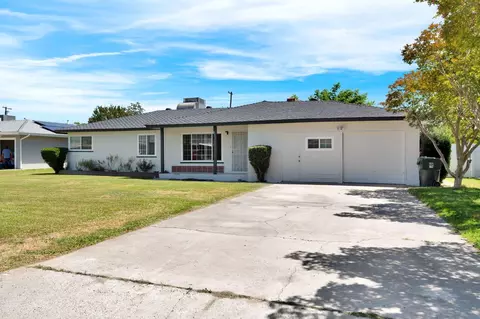 517 Fairview Ave, Madera, CA 93637