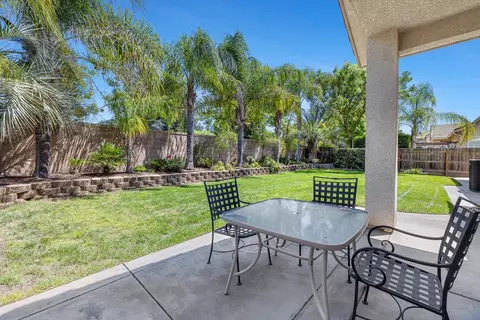 2549 Whiteash Ave, Clovis, CA 93619 photo 26