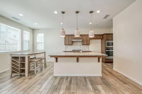 6336 N Santa Lucia Way, Fresno, CA 93722