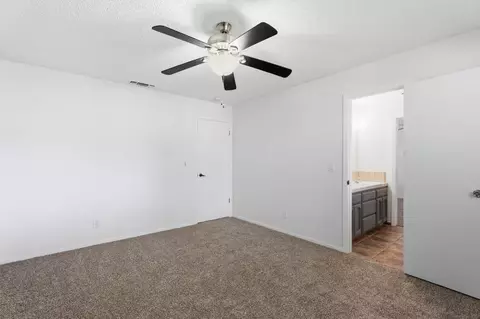 Bedroom - 18839 Shell Dr, Madera, CA 93638 photo 2 of 8