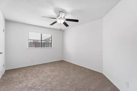 Bedroom - 18839 Shell Dr, Madera, CA 93638 photo 4 of 8