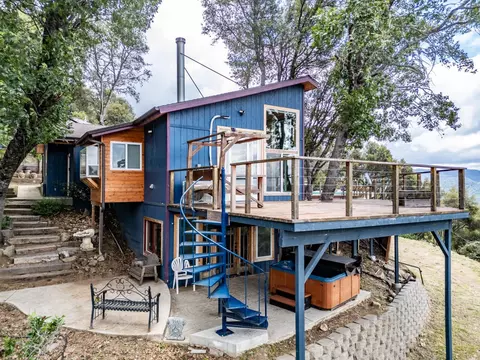 51571 Coyote Ridge Rd, Oakhurst, CA 93644