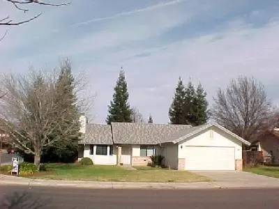 2231 Gibson, Clovis, CA 93611 photo 1
