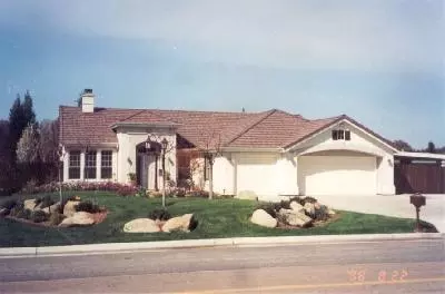 19266 Deane Dr, Madera, CA 93638 photo 1