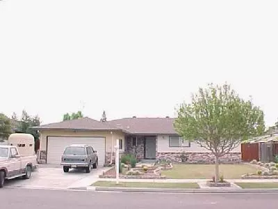 2247 E Warner Ave, Fresno, CA 93710 photo 1