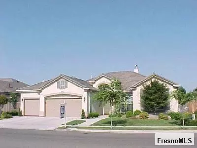 1086 N Cherry Ln, Clovis, CA 93611 photo 1