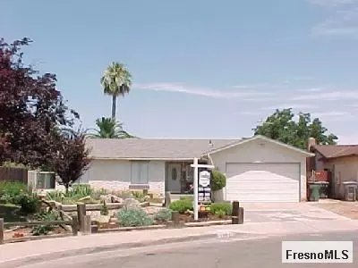 1302 Renn Ave, Clovis, CA 93611 photo 1