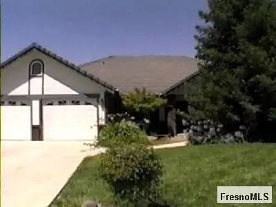 3209 Holly, Clovis, CA 93611 photo 1