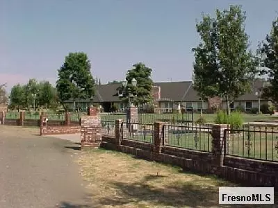 5647 E Lebanon, Clovis, CA 93611 photo 1
