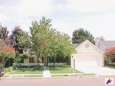 821 N Chapel Hl, Clovis, CA 93611 photo 1