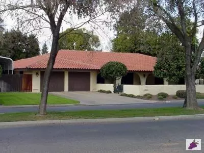 2425 W 3rd St, Madera, CA 93637 photo 1
