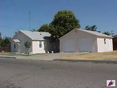 335 S 8th St, Chowchilla, CA 93610 photo 1