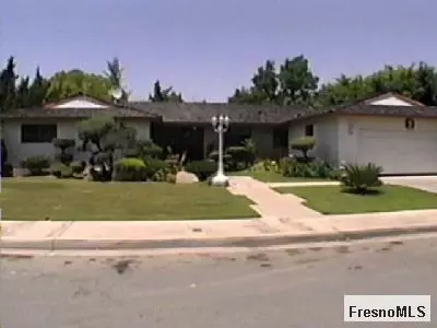 1645 Finchwood Ave, Clovis, CA 93611 photo 1
