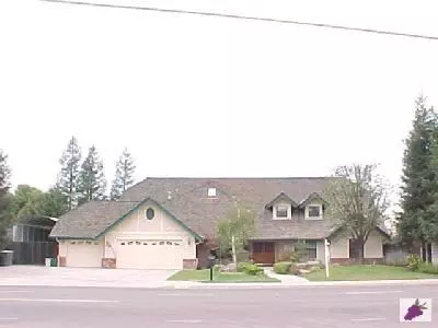 3086 Armstrong, Clovis, CA 93611 photo 1